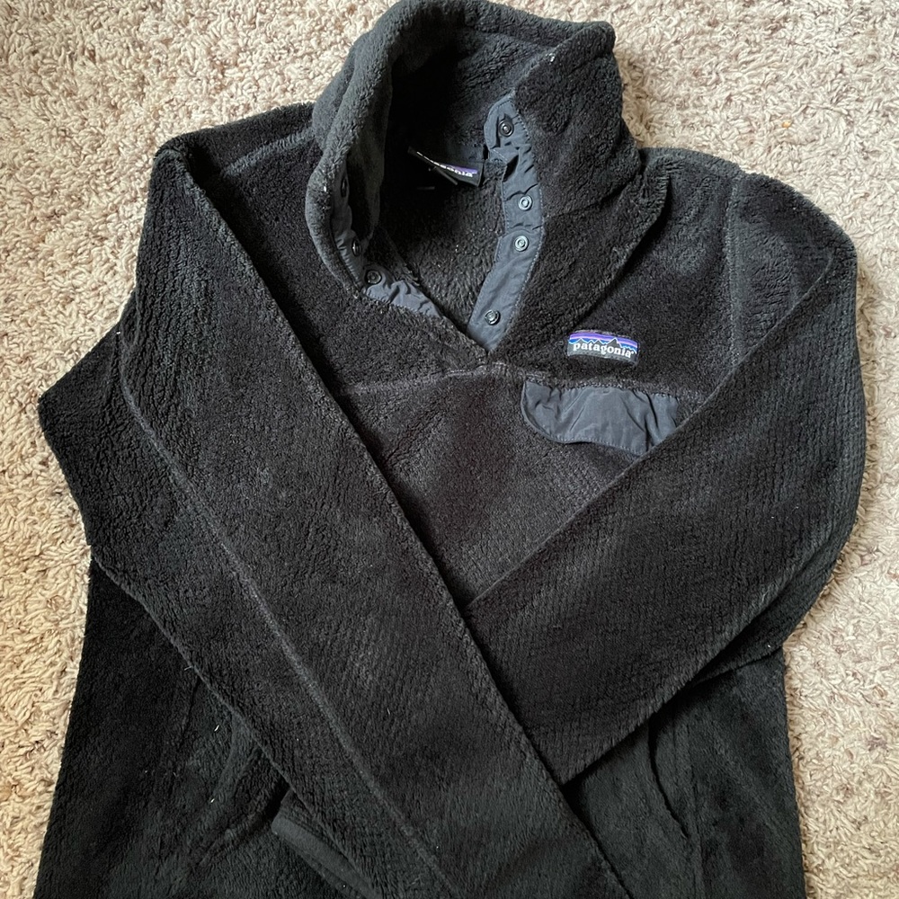 Patagonia fleece quarter button pullover
